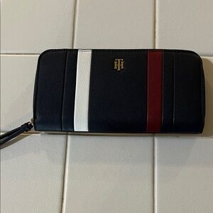 Tommy Hilfiger Navy Wallet with Red and White Stripes